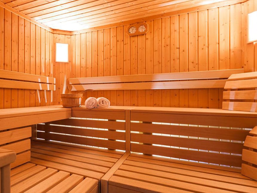 Finnische Sauna in der kleinen aber feinen Saunalandschaft