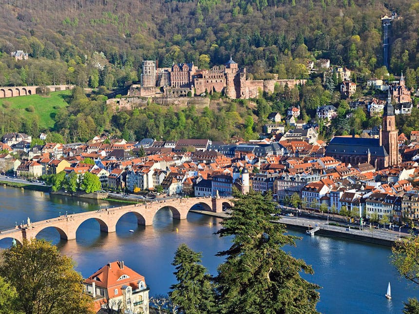 Luftaufnahme von Heidelberg bei Sonnenschein