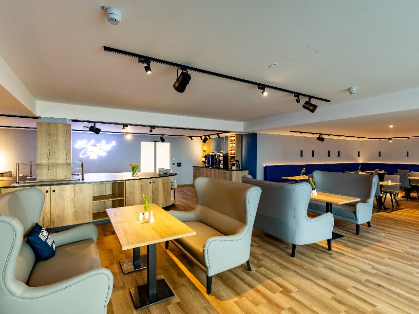 moderner Frühstücksraum des MK Hotel Passau